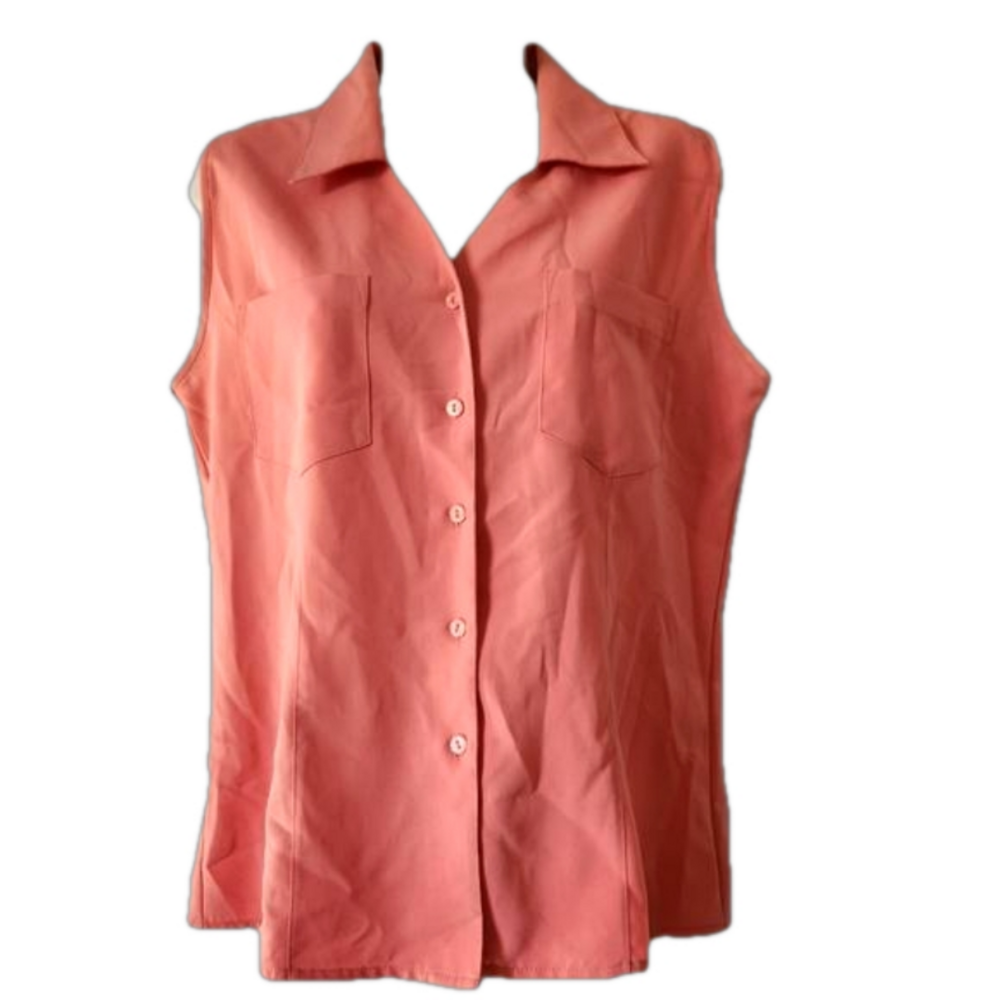 Sleeveless button down top